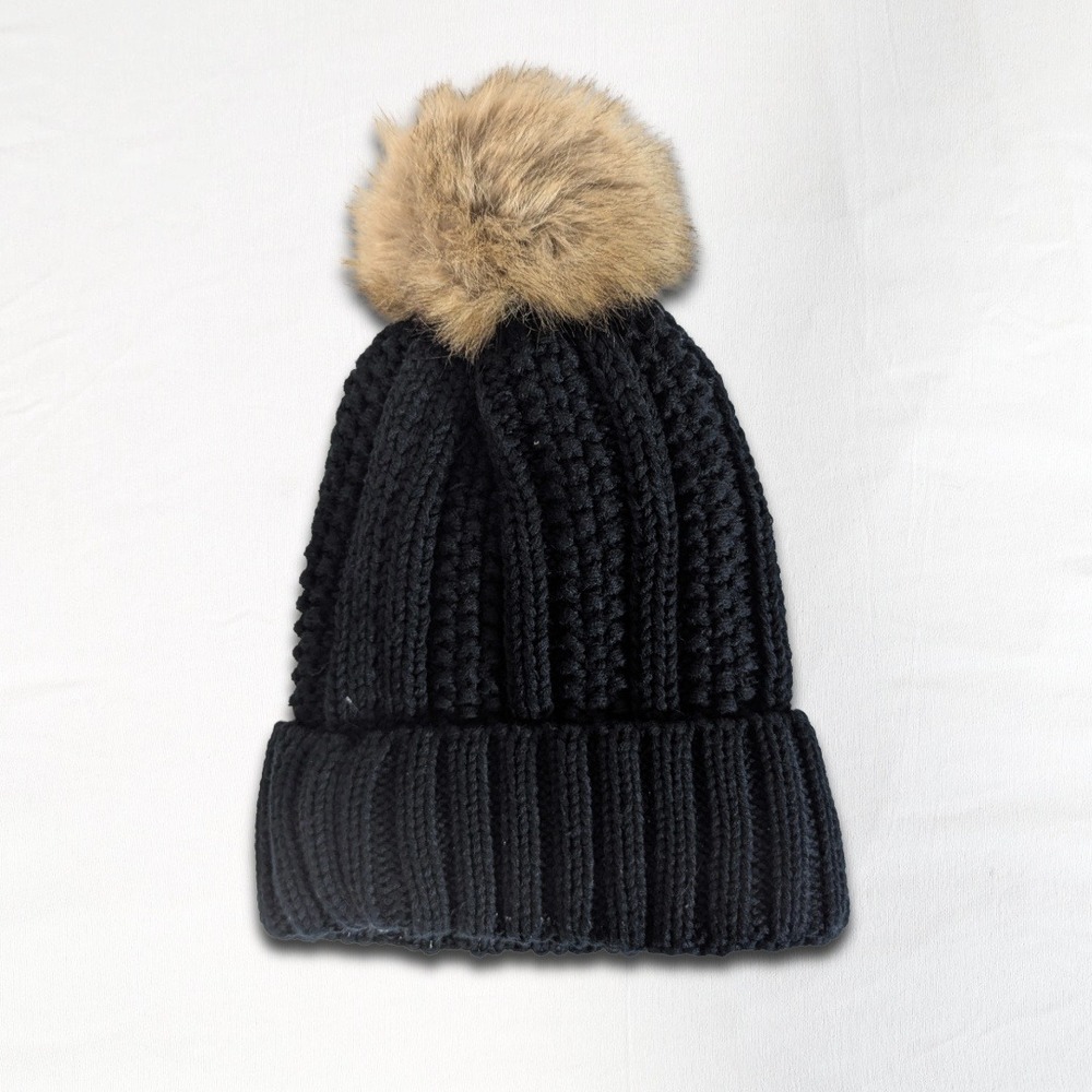 C.C. Exclusives Black Cable Knit Beanie Hat with Faux Fur Pom Pom Winter - Picture 2 of 2